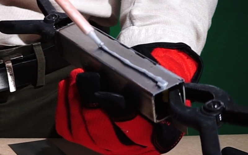 Descubre los mejores tipos de adhesivos industriales.